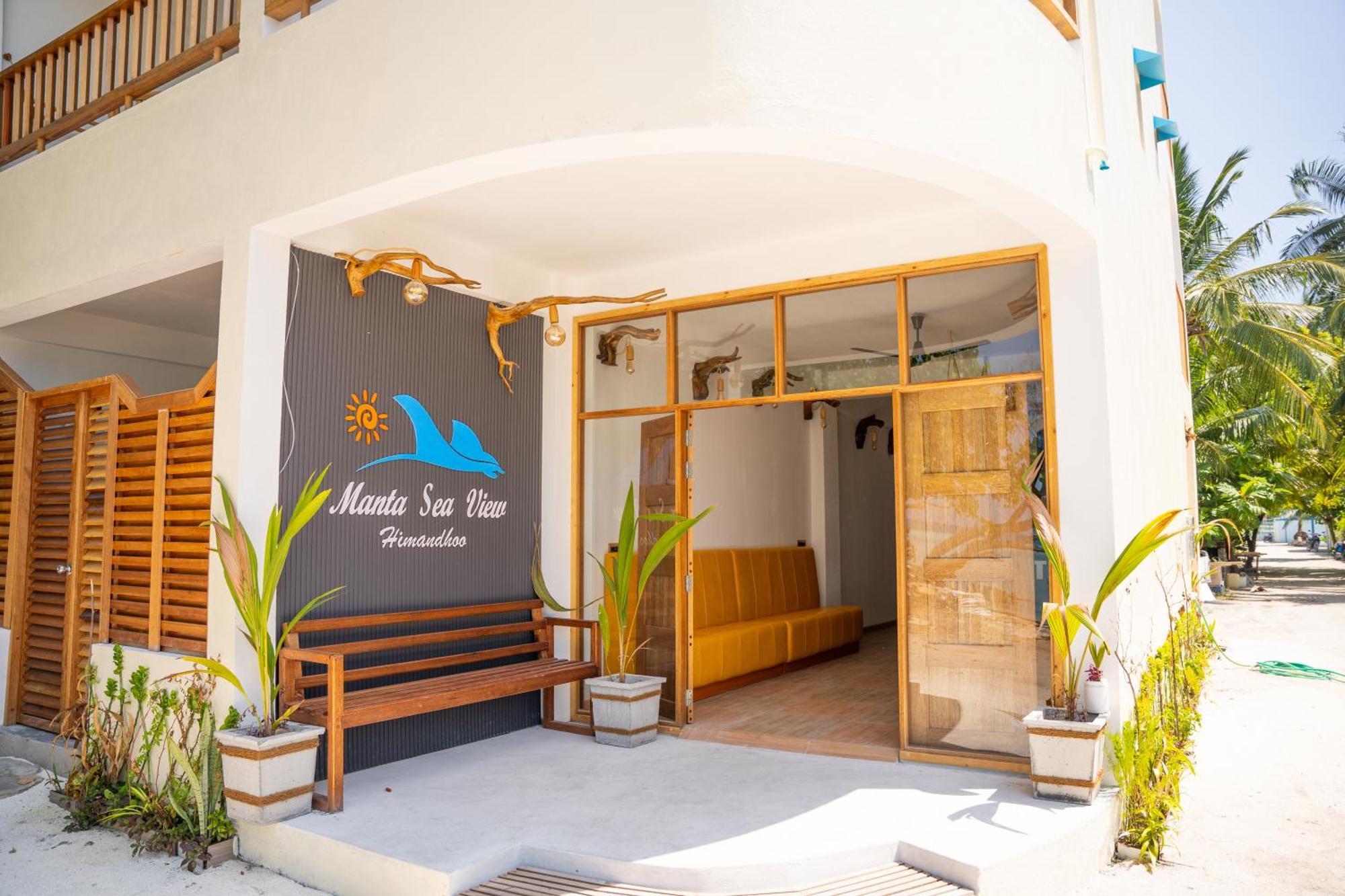Manta Sea View Himandhoo Hotel Exterior photo
