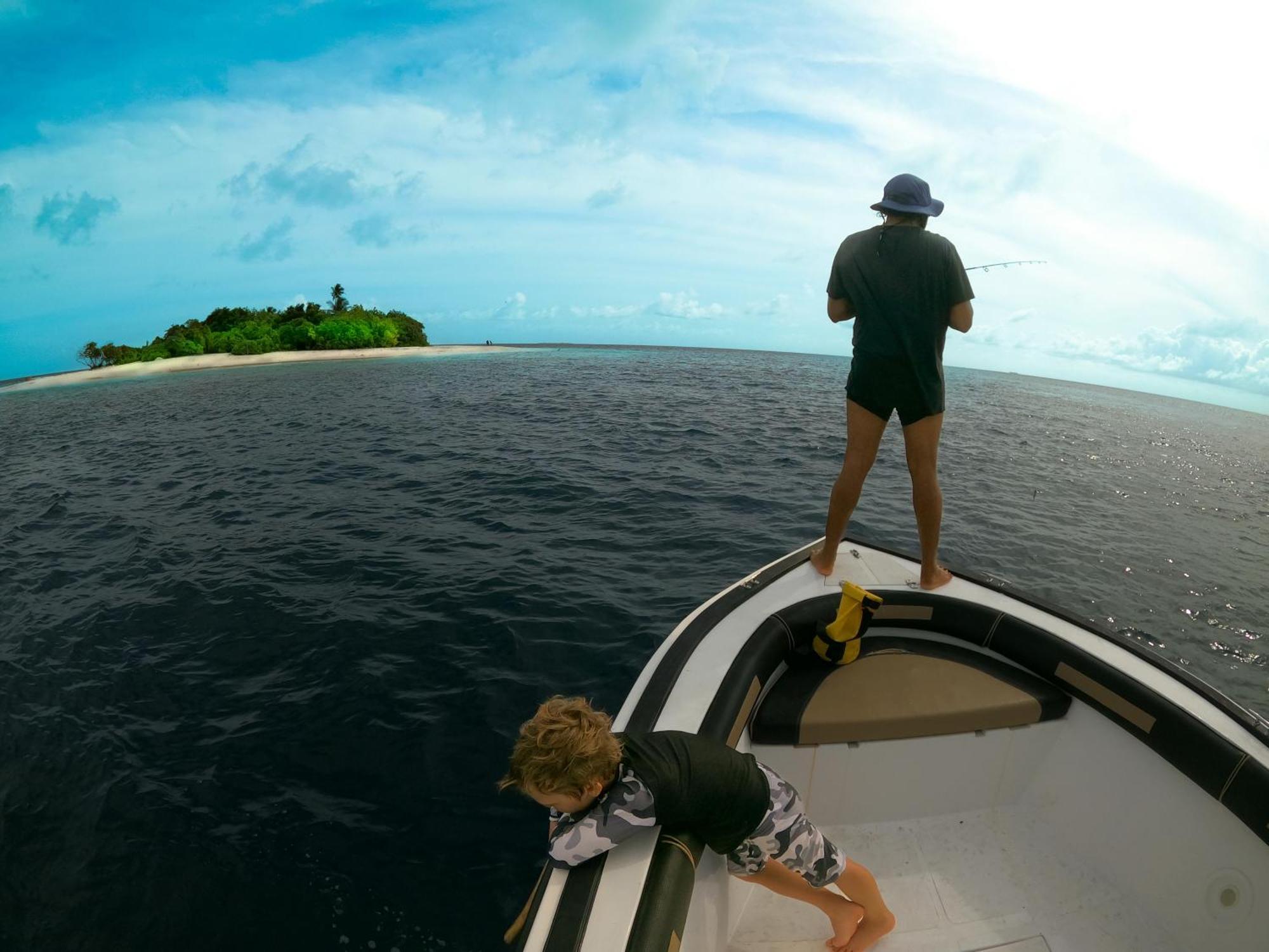 Manta Sea View Himandhoo Hotel Exterior photo